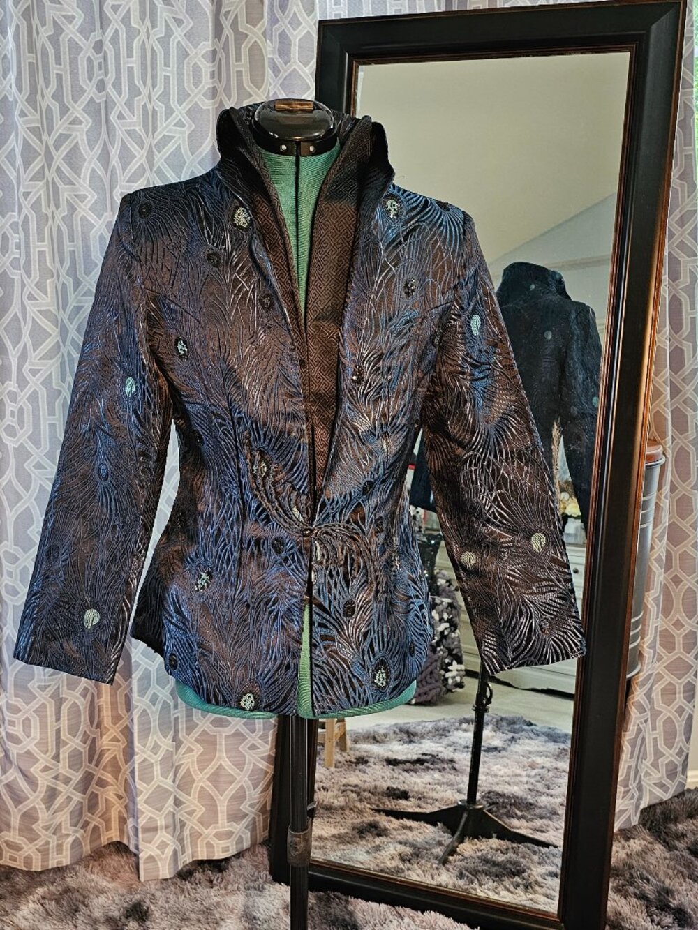 Hua Hong Mei Metallic Jacquard Peacock‑Pattern Jacket, Equiv. US Size M